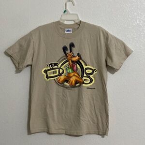 DISNEYLAND Pluto The Dog T Shirt Size M in like new condition.
